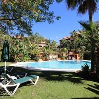 Пентхаус на второй линии моря/озера, в пригороде в Испании, Андалусия, 308 кв.м.