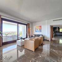 Вилла в пригороде в Испании, Андалусия, 640 кв.м.