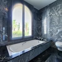 Вилла в пригороде в Испании, Андалусия, 640 кв.м.