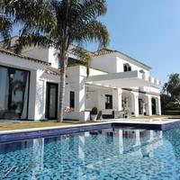 Дом в пригороде в Испании, Андалусия, 910 кв.м.