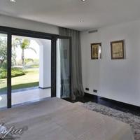 Дом в пригороде в Испании, Андалусия, 910 кв.м.