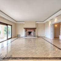 Вилла в пригороде в Испании, Андалусия, 910 кв.м.