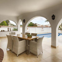 Вилла в центре города в Испании, Каталония, Жирона, 145 кв.м.