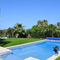 Вилла в пригороде в Испании, Каталония, Жирона, 325 кв.м.