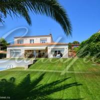 Вилла в пригороде в Испании, Каталония, Жирона, 300 кв.м.