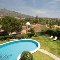 Дом в пригороде в Испании, Андалусия, 400 кв.м.