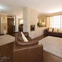 Дом в пригороде в Испании, Андалусия, 400 кв.м.