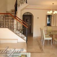 Таунхаус в пригороде в Испании, Андалусия, 334 кв.м.