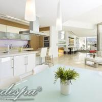 Вилла в пригороде в Испании, Андалусия, 525 кв.м.