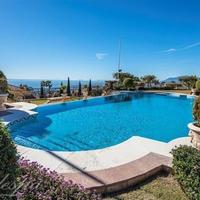 Дом в пригороде в Испании, Андалусия, 911 кв.м.