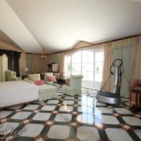 Дом в пригороде в Испании, Андалусия, 911 кв.м.