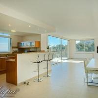 Вилла в пригороде в Испании, Каталония, Жирона, 300 кв.м.