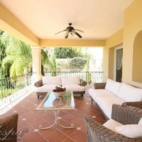 Дом в пригороде в Испании, Андалусия, 755 кв.м.