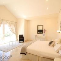 Дом в пригороде в Испании, Андалусия, 755 кв.м.