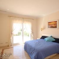 Дом в пригороде в Испании, Андалусия, 755 кв.м.