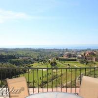 Дом в пригороде в Испании, Андалусия, 755 кв.м.