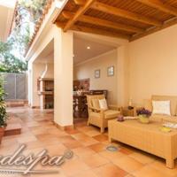 Вилла в центре города в Испании, Каталония, Эсплугес-де-Льобрегат, 418 кв.м.