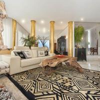 Вилла на второй линии моря/озера, в пригороде в Испании, Андалусия, 916 кв.м.