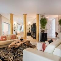 Вилла на второй линии моря/озера, в пригороде в Испании, Андалусия, 916 кв.м.