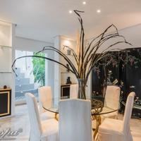 Вилла на второй линии моря/озера, в пригороде в Испании, Андалусия, 916 кв.м.