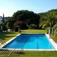 Вилла в пригороде в Испании, Каталония, Жирона, 490 кв.м.