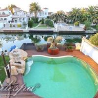 Дом в центре города в Испании, Каталония, Жирона, 230 кв.м.