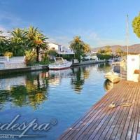 Дом в центре города в Испании, Каталония, Жирона, 230 кв.м.