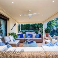 Вилла в пригороде в Испании, Андалусия, 680 кв.м.