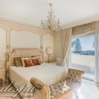 Дом в пригороде в Испании, Андалусия, 525 кв.м.