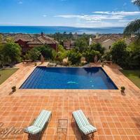 House in the suburbs in Spain, Andalucia, 1040 sq.m.