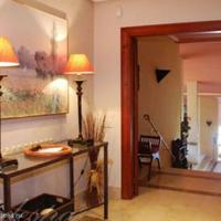 Вилла на первой линии моря/озера, в пригороде в Испании, Каталония, Жирона, 511 кв.м.