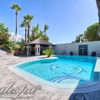 House in the suburbs in Spain, Andalucia, 530 sq.m.