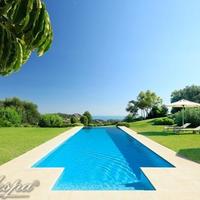 House in the suburbs in Spain, Andalucia, 750 sq.m.