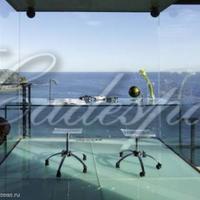 Вилла на первой линии моря/озера, в пригороде в Испании, Каталония, Жирона, 1450 кв.м.