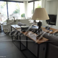 Вилла на первой линии моря/озера, в пригороде в Испании, Каталония, Жирона, 333 кв.м.