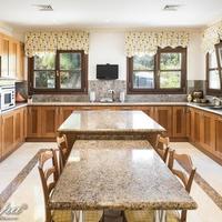 Вилла в пригороде в Испании, Андалусия, 1000 кв.м.