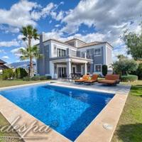 Дом в пригороде в Испании, Андалусия, 350 кв.м.