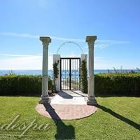 Вилла на первой линии моря/озера, в пригороде в Испании, Андалусия, 1250 кв.м.