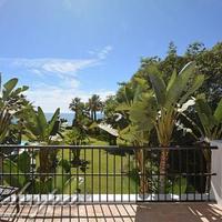 Вилла на первой линии моря/озера, в пригороде в Испании, Андалусия, 1250 кв.м.