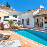Villa in the suburbs in Spain, Andalucia, 325 sq.m.