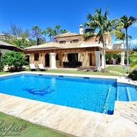 Дом в пригороде в Испании, Андалусия, 630 кв.м.