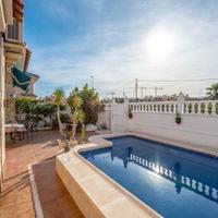 Villa in Spain, Comunitat Valenciana, Alicante, 186 sq.m.