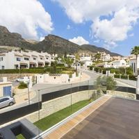Villa in Spain, Comunitat Valenciana, Alicante, 326 sq.m.