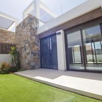 Villa in Spain, Comunitat Valenciana, Alicante, 164 sq.m.
