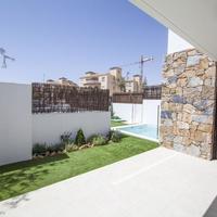 Villa in Spain, Comunitat Valenciana, Alicante, 164 sq.m.