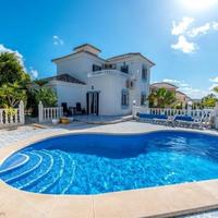 Villa in Spain, Comunitat Valenciana, Alicante, 119 sq.m.