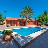 Villa in Spain, Comunitat Valenciana, Alicante, 220 sq.m.