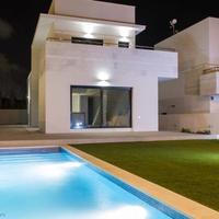 Villa in Spain, Comunitat Valenciana, Alicante, 127 sq.m.
