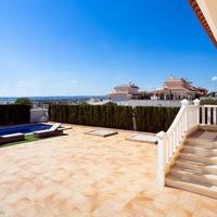 Villa in Spain, Comunitat Valenciana, Alicante, 195 sq.m.
