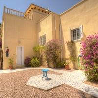 Villa in Spain, Comunitat Valenciana, Alicante, 192 sq.m.